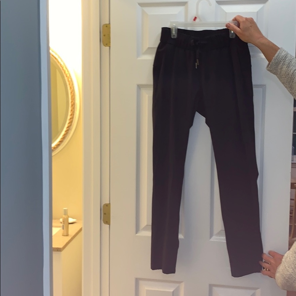 LULU LEMON BLAK JOGGERS